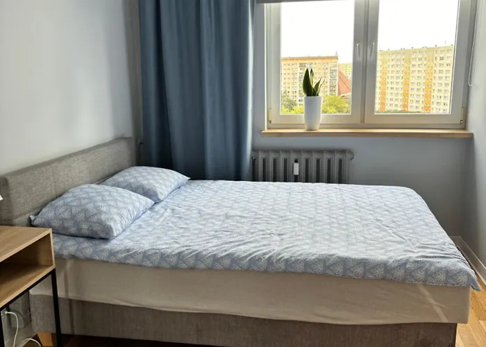 Street Art Zaspa - Wsrod Murali アパート *