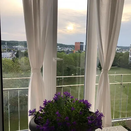 Apartment Street Art Zaspa - Wsrod Murali